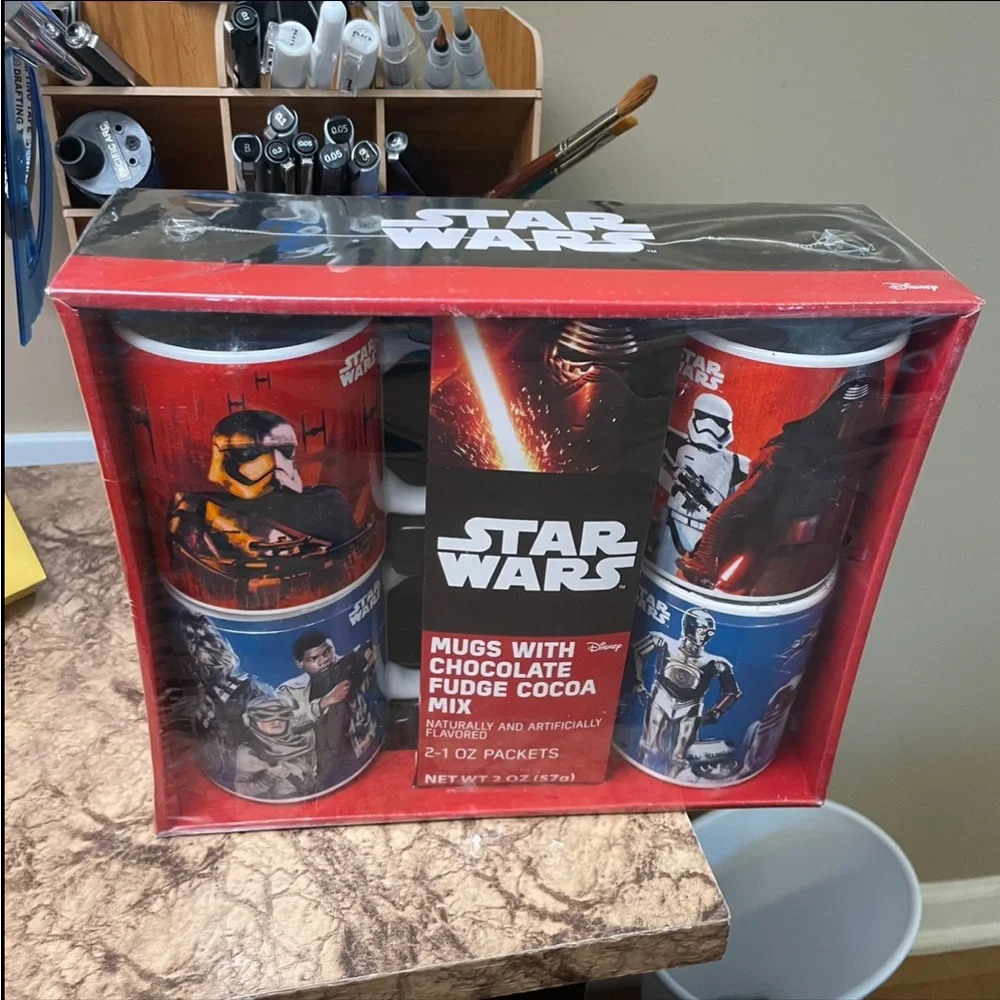 Star Wars Collectible Coffee Mugs 2016 Hot Cocoa Disney 4 Coffee Mugs New - Picture 2 of 6